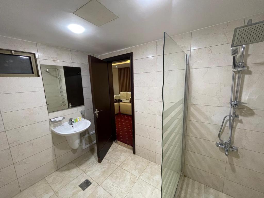 Madison Hotel Amman Exterior foto